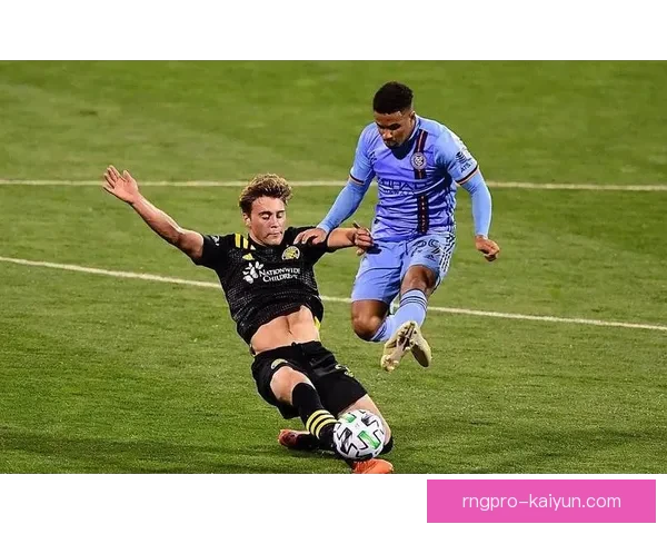 尼斯表现稳健，近期比赛亮点频现，球队状态不断提升。